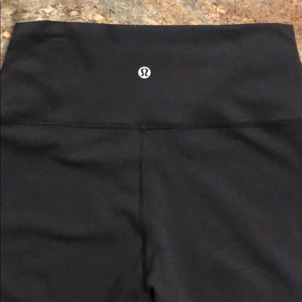 Lululemon Capri workout leggings